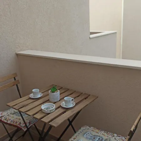 Levante Apartment *